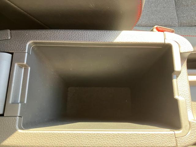 フィット e:HEVホーム 20周年特別仕様車 カーサ 純正9インチナビ 360度カメラ ETC 前後ドライブレコーダー Bluetooth接続 フルセグTV コーナーセンサー シートヒーター アダクティブクルーズコントロール 16インチアルミホイール(37枚目)