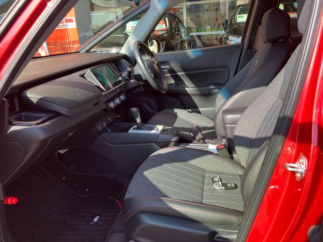 フィット e:HEVホーム 20周年特別仕様車 カーサ 純正9インチナビ 360度カメラ ETC 前後ドライブレコーダー Bluetooth接続 フルセグTV コーナーセンサー シートヒーター アダクティブクルーズコントロール 16インチアルミホイール(42枚目)