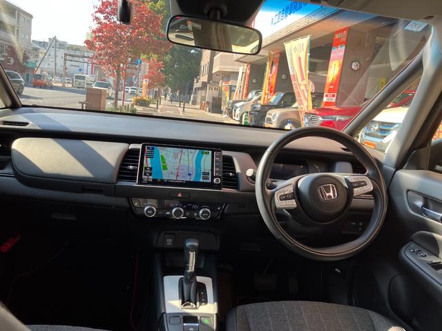 フィット e:HEVホーム 20周年特別仕様車 カーサ 純正9インチナビ 360度カメラ ETC 前後ドライブレコーダー Bluetooth接続 フルセグTV コーナーセンサー シートヒーター アダクティブクルーズコントロール 16インチアルミホイール(49枚目)