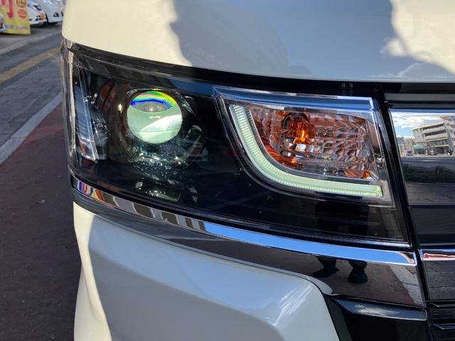 ワゴンＲカスタムＺ ハイブリッドＺＸ　ＵＰグレードパッケージ全方位カメラ　届出済み未使用車　全方位カメラパッケージ　ＬＥＤライト　コーナーセンサー　レーンキープアシスト　横滑り防止装置　アルミホイール　アダクティブクルーズコントロール（12枚目）