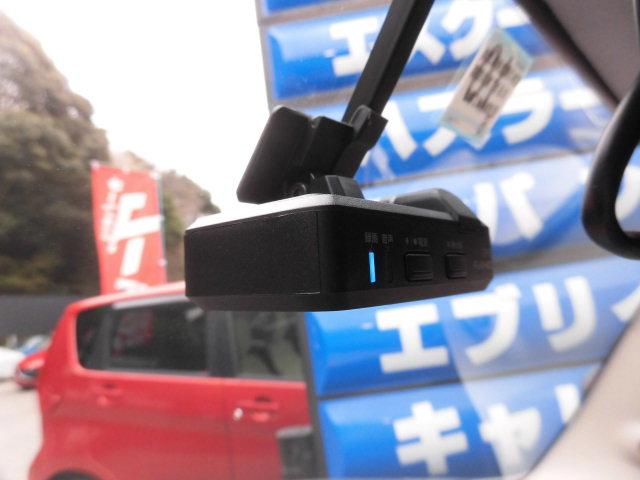 キューブ １５Ｘ　Ｖセレクション　全国ロング保証付　後期モデル　ワンオーナー　純正ナビ　フルセグＴＶ　Ｂｌｕｅｔｏｏｔｈ　バックカメラ　ＵＳＢ接続　ドライブレコーダー　ＥＴＣ　スマートキー　オートライト　禁煙車（21枚目）