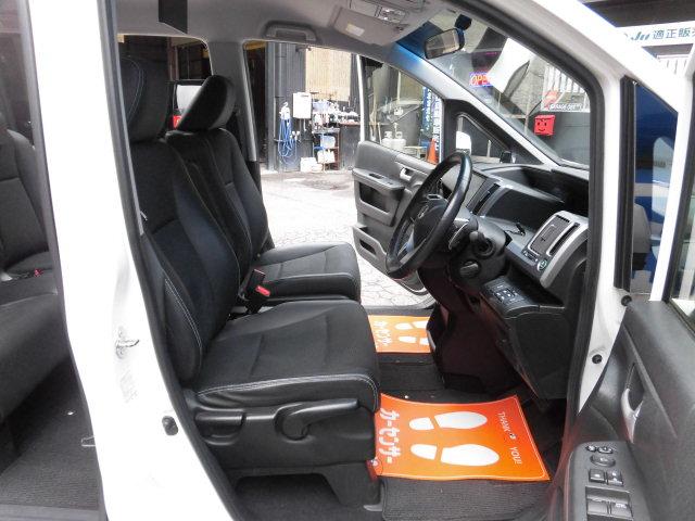 ステップワゴンスパーダ Z クールスピリット 全国ロング保証付 後期モデル 両側電動スライドドア 純正9インチナビ バックカメラ  Bluetooth フルセグTV ETC フリップダウンモニター オートライト ハーフレザーシート 禁煙車(10枚目)