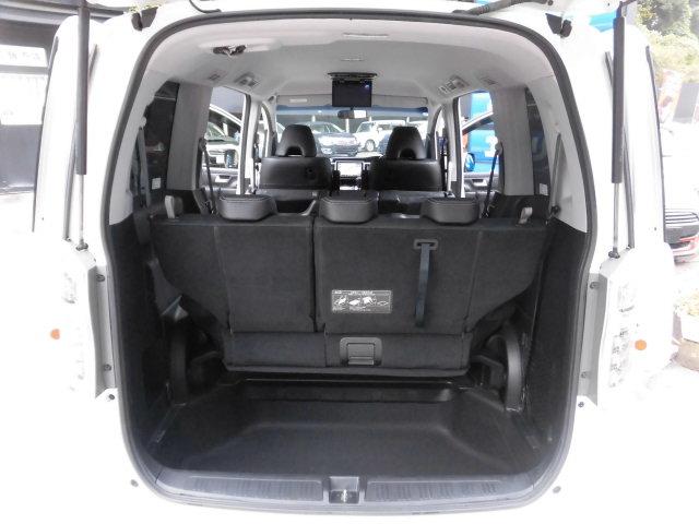 ステップワゴンスパーダ Z クールスピリット 全国ロング保証付 後期モデル 両側電動スライドドア 純正9インチナビ バックカメラ  Bluetooth フルセグTV ETC フリップダウンモニター オートライト ハーフレザーシート 禁煙車(15枚目)