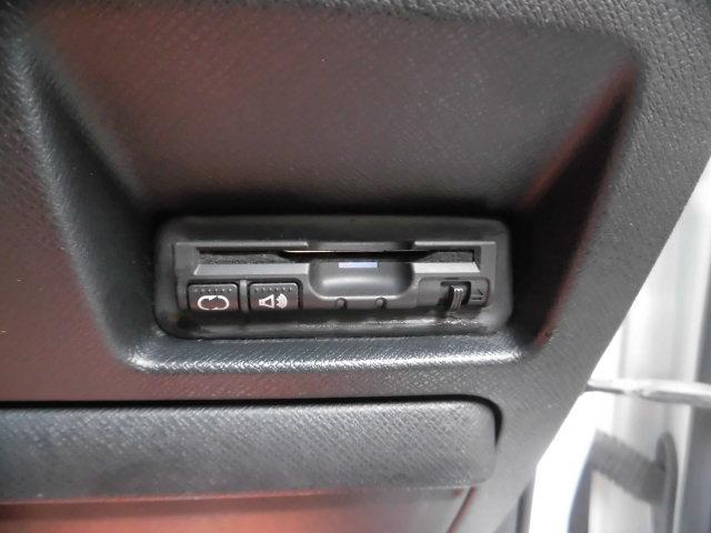 ステップワゴンスパーダ Z クールスピリット 全国ロング保証付 後期モデル 両側電動スライドドア 純正9インチナビ バックカメラ  Bluetooth フルセグTV ETC フリップダウンモニター オートライト ハーフレザーシート 禁煙車(28枚目)