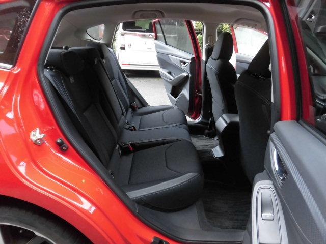 インプレッサスポーツ ２．０ｉ－Ｓアイサイト　４ＷＤ　全国ロング保証付　衝突被害軽減システム　純正８インチナビ　フルセグＴＶ　バックカメラ　Ｂｌｕｅｔｏｏｔｈ　アダプティブクルーズコントロール　電動シート　ＳＩドライブ　ＥＴＣ　禁煙車（12枚目）