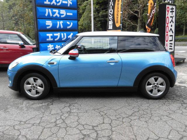 MINI クーパー ペッパーパッケージ F56モデル 第3世代 ターボ 純正ナビ Bluetooth バックカメラ コーナーセンサー 横滑り防止装置 MTモード ETC 15インチアルミホイール キーレス 禁煙車(5枚目)