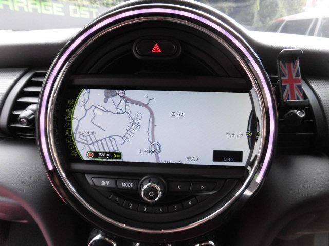 MINI クーパー ペッパーパッケージ F56モデル 第3世代 ターボ 純正ナビ Bluetooth バックカメラ コーナーセンサー 横滑り防止装置 MTモード ETC 15インチアルミホイール キーレス 禁煙車(17枚目)