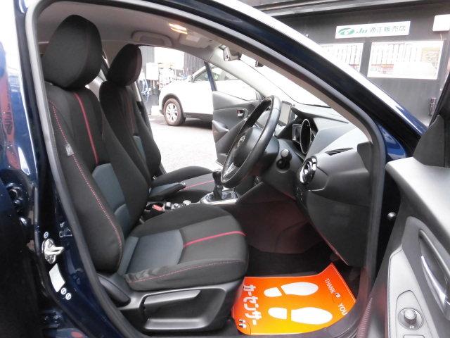 デミオ ＸＤツーリング　セーフティパッケージ　全国ロング保証付　６速ＭＴ　衝突被害軽減システム　マツダコネクトナビ　フルセグＴＶ　バックカメラ　Ｂｌｕｅｔｏｏｔｈ　ドライブレコーダー　クルーズコントロール　オートライト（10枚目）