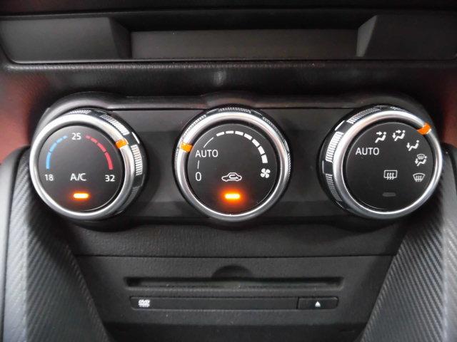 デミオ ＸＤツーリング　セーフティパッケージ　全国ロング保証付　６速ＭＴ　衝突被害軽減システム　マツダコネクトナビ　フルセグＴＶ　バックカメラ　Ｂｌｕｅｔｏｏｔｈ　ドライブレコーダー　クルーズコントロール　オートライト（22枚目）