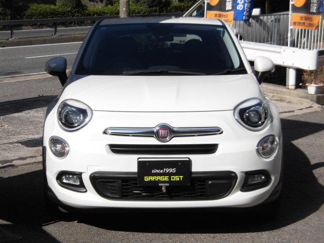 人気のフィアット５００Ｘが、ブラウンレザーシートで、純正ディスプレイオーディオで、バックカメラで、Ｂｌｕｅｔｏｏｔｈで、アダプティブクルーズコントロールで、車検たっぷり残ってすぐ乗れて、驚きの価格＾＾