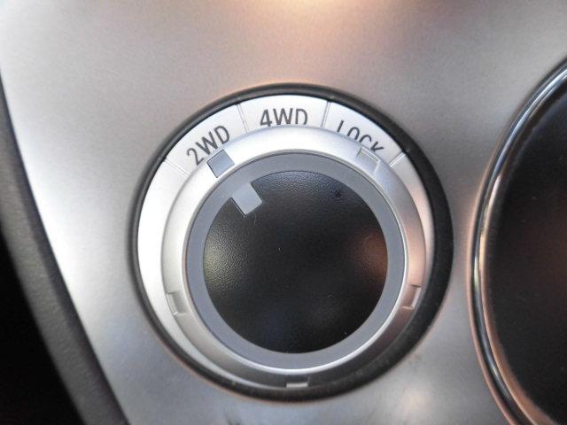 デリカD:5 G パワーパッケージ 4WD 全国ロング保証付 両側電動スライドドア クルーズコントロール パドルシフト オートライト ETC スマートキー2個付 HIDヘッドライト 18インチアルミホイール(17枚目)