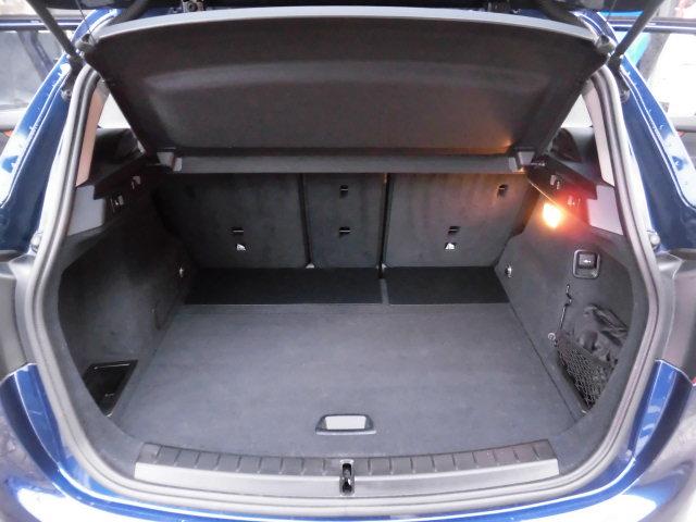 2シリーズ 218iアクティブツアラー ラグジュアリー ターボ インテリジェントセーフティー ブラックレザーシート 純正ナビ バックカメラ Bluetooth DVD再生 クリアランスソナー シートヒーター ミラー型ETC オートライト キーレス 禁煙車(13枚目)