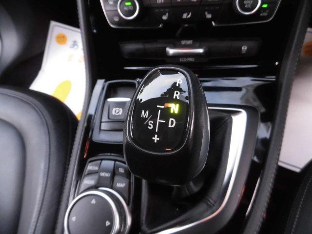 2シリーズ 218iアクティブツアラー ラグジュアリー ターボ インテリジェントセーフティー ブラックレザーシート 純正ナビ バックカメラ Bluetooth DVD再生 クリアランスソナー シートヒーター ミラー型ETC オートライト キーレス 禁煙車(25枚目)