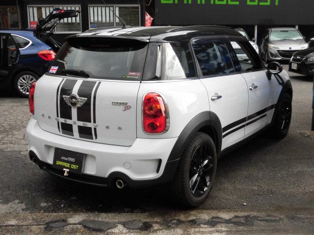 MINI クーパーSD クロスオーバー ナビゲーションパッケージ 後期モデル ディーゼルターボ メーカーオプションナビ フルセグTV Bluetooth バックカメラ USB接続 オートライト ルーフレール HIDヘッドライト 禁煙車(4枚目)