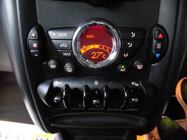 MINI クーパーSD クロスオーバー ナビゲーションパッケージ 後期モデル ディーゼルターボ メーカーオプションナビ フルセグTV Bluetooth バックカメラ USB接続 オートライト ルーフレール HIDヘッドライト 禁煙車(24枚目)