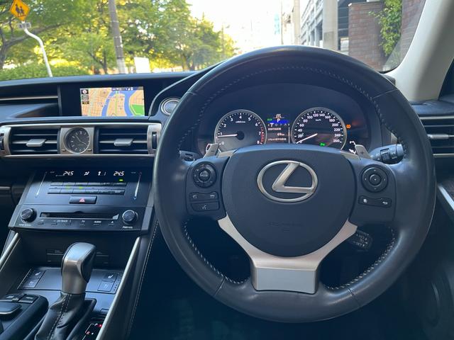 ＩＳ ＩＳ２５０　バージョンＬ　サンルーフ　タンレザー　フロントシートヒーター＆ベンチレーター　ＬＥＤヘッドランプ　純正ナビＴＶ　バックモニター（14枚目）
