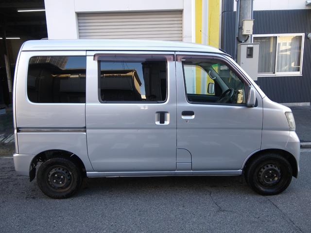 ハイゼットカーゴ クルーズターボ　４ＷＤターボ　Ｔベルチェーン式　キーレス　ハイルーフ　電動ドアミラー　ＧＯＯ鑑定車（9枚目）