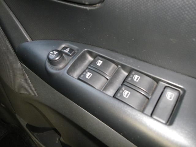 タント カスタムＸリミテッド　Ｔベルチェーン　スマートキー　純正オーディオ　左電動スライドドア　ＨＩＤライト　フォグランプ　電動格納ミラー　パワーウィンドウ　ベンチシート　オートエアコン　純正１４アルミ　ＧＯＯ鑑定（26枚目）