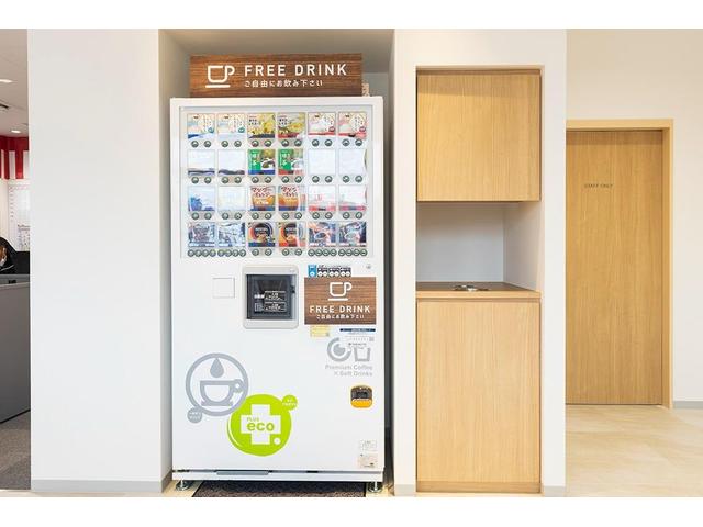 フォレスター スポーツリミテッド　禁煙車　クルーズコントロール　前席シートヒーター　ＥＴＣ　オートエアコン　シートリフター　キーレス　ＨＩＤヘッドライト　フロントフォグライト　電動格納ミラー　エコモード　横滑り防止装置　盗難防止装置（71枚目）