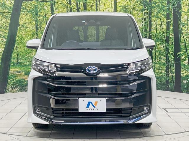 ノア ハイブリッドＳ－Ｚ　純正１０型ナビ　バックカメラ　両側電動ドア　快適利便　サイドステップ　衝突軽減　レーダークルーズ　禁煙車　電動リア　ハーフレザーシート　シートヒーター　１００Ｖ電源　コーナーセンサー　ＬＥＤヘッド（15枚目）