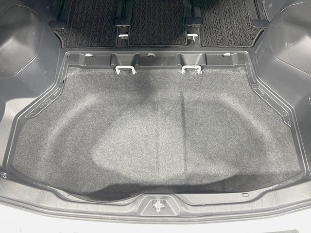 ノア ハイブリッドＳ－Ｚ　純正１０型ナビ　バックカメラ　両側電動ドア　快適利便　サイドステップ　衝突軽減　レーダークルーズ　禁煙車　電動リア　ハーフレザーシート　シートヒーター　１００Ｖ電源　コーナーセンサー　ＬＥＤヘッド（58枚目）