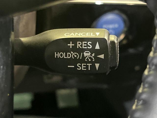 プリウス A サンルーフ フルエアロ 全周囲カメラ 衝突被害軽減システム レーダークルーズ パワーシート コーナーセンサー LEDヘッド ビルトインETC オートハイビーム 車線逸脱警報 ワンオーナー(10枚目)