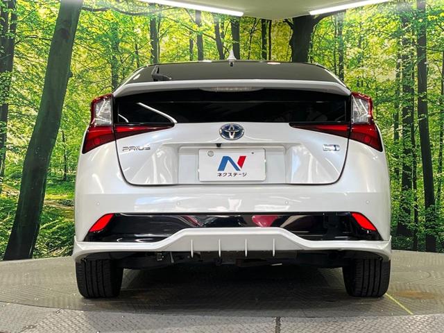 プリウス A サンルーフ フルエアロ 全周囲カメラ 衝突被害軽減システム レーダークルーズ パワーシート コーナーセンサー LEDヘッド ビルトインETC オートハイビーム 車線逸脱警報 ワンオーナー(18枚目)