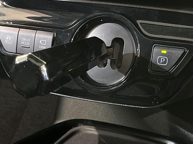 プリウス A サンルーフ フルエアロ 全周囲カメラ 衝突被害軽減システム レーダークルーズ パワーシート コーナーセンサー LEDヘッド ビルトインETC オートハイビーム 車線逸脱警報 ワンオーナー(40枚目)