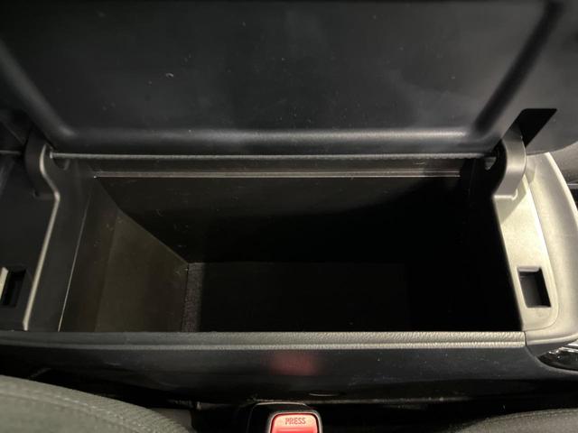 プリウス A サンルーフ フルエアロ 全周囲カメラ 衝突被害軽減システム レーダークルーズ パワーシート コーナーセンサー LEDヘッド ビルトインETC オートハイビーム 車線逸脱警報 ワンオーナー(51枚目)