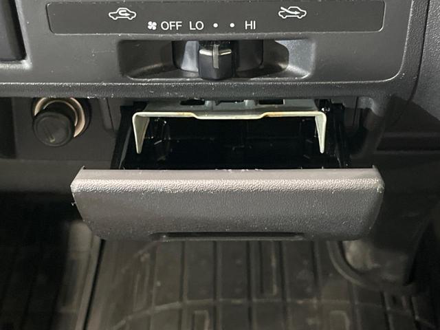 ハイエースバン ロングジャストローDX SDナビ フルセグ バックカメラ ETC エアコン キーレスキー プライバシーガラス パワーウィンドウ 盗難防止装置(47枚目)