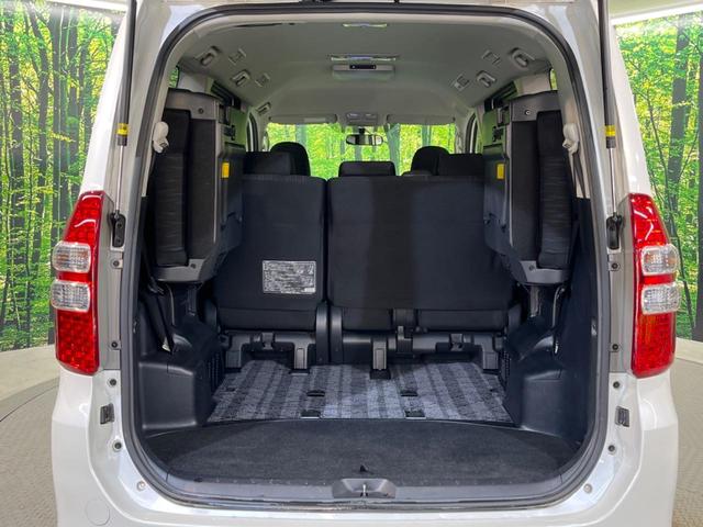 ノア Si 純正SDナビ 後席モニター バックカメラ 禁煙車 スマートキー HIDヘッド ナビ連動ETC オートライト オートエアコン 純正16インチアルミ Bluetooth フルセグ HIDフォグ(13枚目)