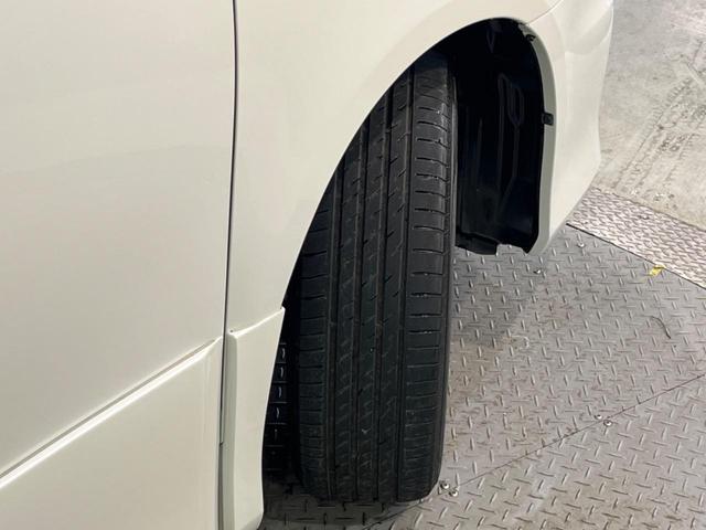 ノア Si 純正SDナビ 後席モニター バックカメラ 禁煙車 スマートキー HIDヘッド ナビ連動ETC オートライト オートエアコン 純正16インチアルミ Bluetooth フルセグ HIDフォグ(31枚目)