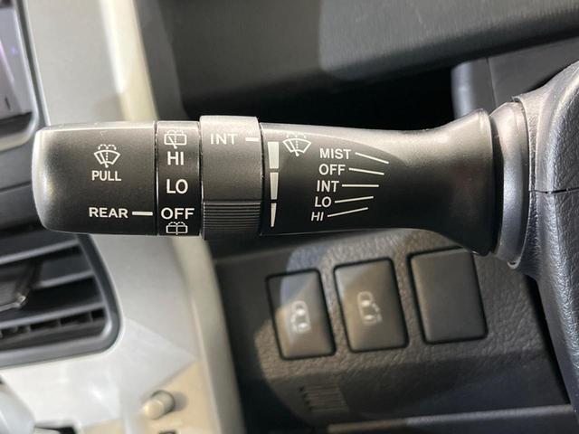 ノア Si 純正SDナビ 後席モニター バックカメラ 禁煙車 スマートキー HIDヘッド ナビ連動ETC オートライト オートエアコン 純正16インチアルミ Bluetooth フルセグ HIDフォグ(39枚目)