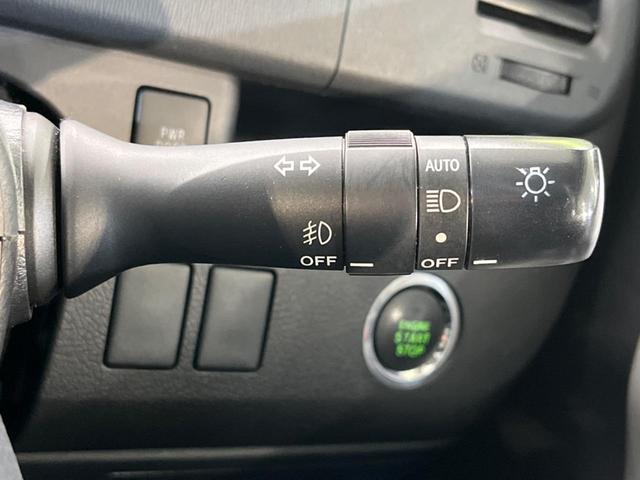 ノア Si 純正SDナビ 後席モニター バックカメラ 禁煙車 スマートキー HIDヘッド ナビ連動ETC オートライト オートエアコン 純正16インチアルミ Bluetooth フルセグ HIDフォグ(40枚目)