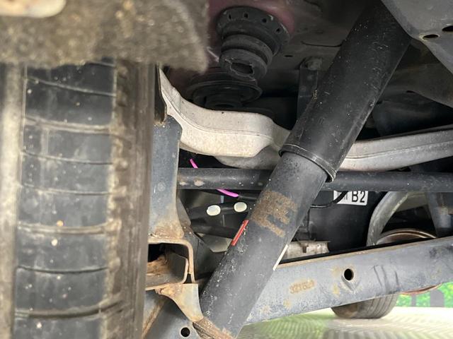 エクストレイル ２０Ｘ　エマージェンシーブレーキパッケージ　４ＷＤ　純正ＳＤナビ　バックカメラ　禁煙車　ハーフレザーシート　スマートキー　ナビ連動ＥＴＣ　オートエアコン　純正１７インチアルミ　Ｂｌｕｅｔｏｏｔｈ　ＤＶＤ再生（21枚目）