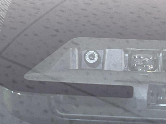 ノア G 両側電動ドア 純正SDナビ 後席モニター バックカメラ 衝突被害軽減システム 禁煙車 前席シートエアコン スマートキー LEDヘッド ナビ連動ETC クルコン オートライト オートエアコン(3枚目)