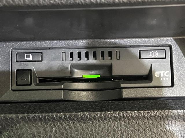 ノア G 両側電動ドア 純正SDナビ 後席モニター バックカメラ 衝突被害軽減システム 禁煙車 前席シートエアコン スマートキー LEDヘッド ナビ連動ETC クルコン オートライト オートエアコン(9枚目)