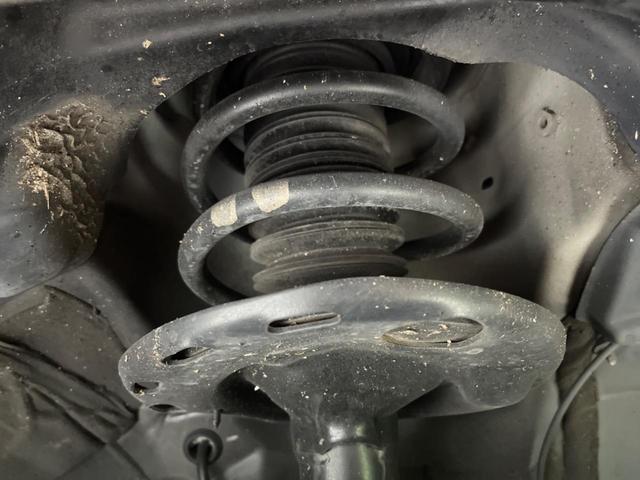 ノア G 両側電動ドア 純正SDナビ 後席モニター バックカメラ 衝突被害軽減システム 禁煙車 前席シートエアコン スマートキー LEDヘッド ナビ連動ETC クルコン オートライト オートエアコン(25枚目)