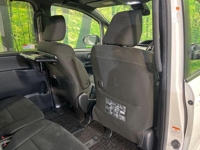 ノア G 両側電動ドア 純正SDナビ 後席モニター バックカメラ 衝突被害軽減システム 禁煙車 前席シートエアコン スマートキー LEDヘッド ナビ連動ETC クルコン オートライト オートエアコン(50枚目)