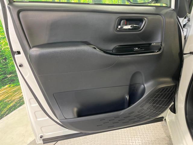 ノア G 両側電動ドア 純正SDナビ 後席モニター バックカメラ 衝突被害軽減システム 禁煙車 前席シートエアコン スマートキー LEDヘッド ナビ連動ETC クルコン オートライト オートエアコン(53枚目)