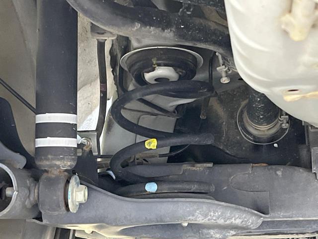 ノート e-パワーニスモ S インテリジェントエマージェンシーブレーキ インテリジェントクルーズコントロール ETC 車線逸脱警報 スマートキー オートエアコン LEDヘッドライト 純正革巻きステアリング(21枚目)