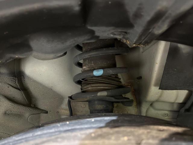 ノート e-パワーニスモ S インテリジェントエマージェンシーブレーキ インテリジェントクルーズコントロール ETC 車線逸脱警報 スマートキー オートエアコン LEDヘッドライト 純正革巻きステアリング(22枚目)