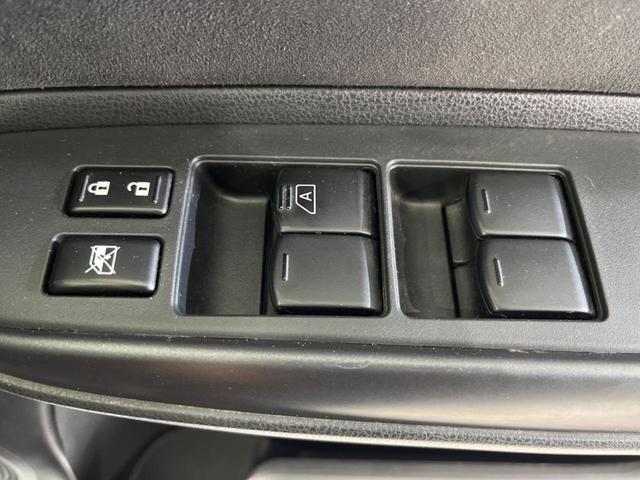 ノート e-パワーニスモ S インテリジェントエマージェンシーブレーキ インテリジェントクルーズコントロール ETC 車線逸脱警報 スマートキー オートエアコン LEDヘッドライト 純正革巻きステアリング(52枚目)