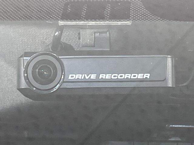 ノート メダリスト X インテリジェントエマージェンシーブレーキ 純正ナビゲーション アラウンドビューモニター ドライブレコーダー ETC スマートキー 純正革巻きステアリング アイドリングストップ(6枚目)