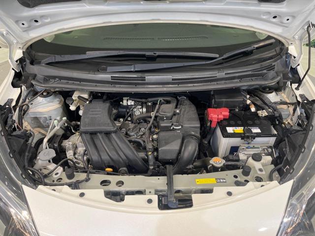 ノート メダリスト X インテリジェントエマージェンシーブレーキ 純正ナビゲーション アラウンドビューモニター ドライブレコーダー ETC スマートキー 純正革巻きステアリング アイドリングストップ(19枚目)