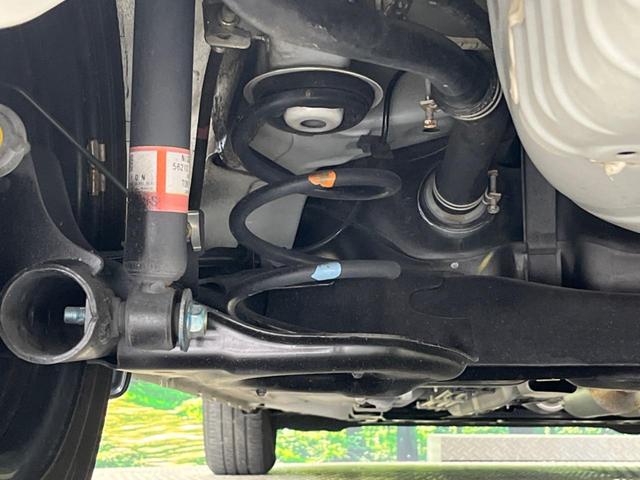 ノート メダリスト X インテリジェントエマージェンシーブレーキ 純正ナビゲーション アラウンドビューモニター ドライブレコーダー ETC スマートキー 純正革巻きステアリング アイドリングストップ(21枚目)