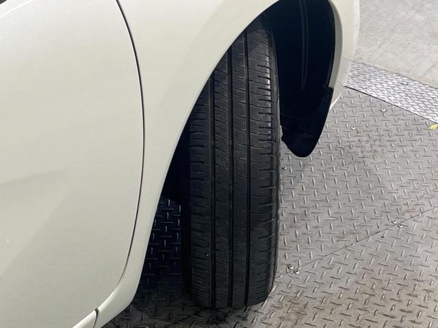 ノート メダリスト X インテリジェントエマージェンシーブレーキ 純正ナビゲーション アラウンドビューモニター ドライブレコーダー ETC スマートキー 純正革巻きステアリング アイドリングストップ(28枚目)