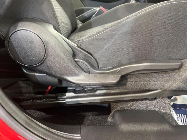 スイフト ハイブリッドRS SDナビ 衝突被害軽減システム レーダークルーズ 禁煙車 シートヒーター スマートキー LEDヘッド オートライト オートエアコン 純正16インチアルミ Bluetooth CD DVD再生(37枚目)