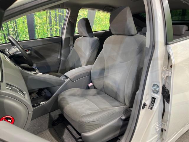 プリウス Ｓ　バックカメラ　衝突被害軽減システム　禁煙車　スマートキー　ナビ連動ＥＴＣ　純正１５インチアルミ　オートライト　オートエアコン　Ｂｌｕｅｔｏｏｔｈ　ＤＶＤ再生　地デジ（35枚目）