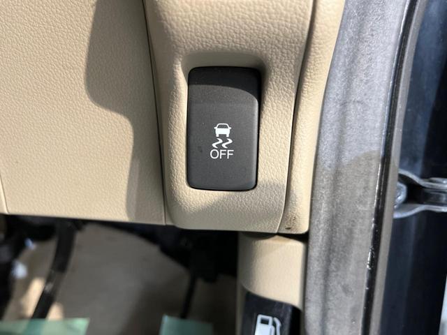 N-BOX G・Lパッケージ 電動スライドドア 禁煙車 スマートキー オートエアコン DVD再生 地デジ 電動格納ミラー ETC 衝突安全ボディ 盗難防止システム プライバシーガラス ドアバイザー 横滑り防止装置(32枚目)